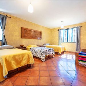Habitación Familiar Estándar con Cama King